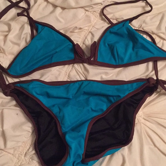 Victoria's Secret Other - VS string top bikini. Reversible!